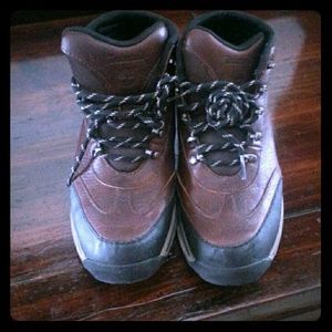 Boys timberland hiking snow boots